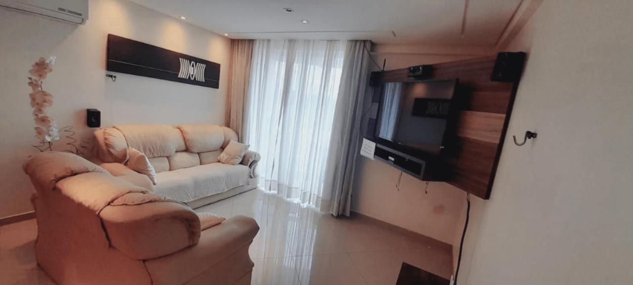 Lindo Apartamento No Coracao Da Cidade - Apartamento Inteiro Ou Seja Nao E Compartilhado Com Outras Pessoas - Perto De Tudo - 2 Quartos - Ar Condicionado - Churrasqueira - Cozinha Completa - 120 Metros Quadrados Ao Todo - Quartos Com 12 Metros Quadra Uniao Da Vitoria Luaran gambar